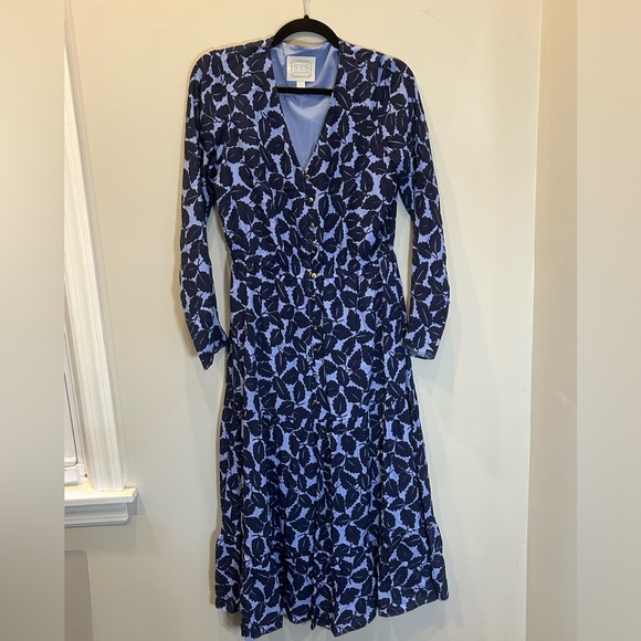 SAIL TO SABLE - ABSTRACT LEAF PRINT MIDI DRESS with CINCHED WAIST - Picture 2 of 5